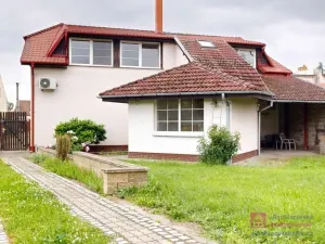 Pronájem bytu 5+1, Vracov, náměstí Míru, 233 m2
