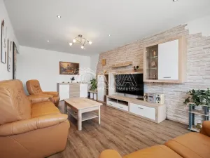 Prodej rodinného domu, Tišice, Souběžná, 170 m2