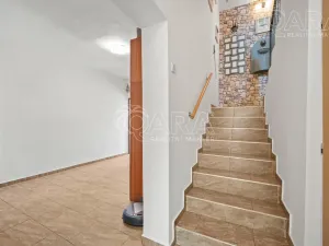 Prodej rodinného domu, Tišice, Souběžná, 170 m2