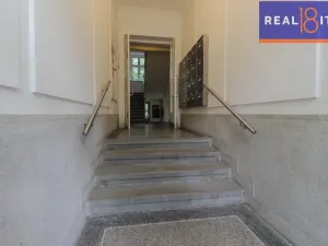 Pronájem bytu 1+1, Praha, Jugoslávských partyzánů, 41 m2