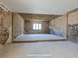 Prodej rodinného domu, Božice, 382 m2