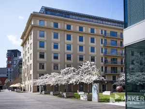Pronájem kanceláře, Praha - Holešovice, Jankovcova, 653 m2