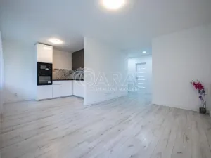 Prodej bytu 3+kk, Praha - Střížkov, Rumburská, 61 m2