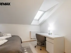 Pronájem bytu 4+kk, Karlovy Vary, Bulharská, 118 m2