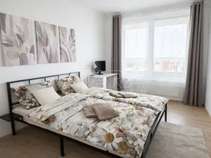 Pronájem bytu 2+kk, Praha - Hlubočepy, náměstí Olgy Scheinpflugové, 55 m2