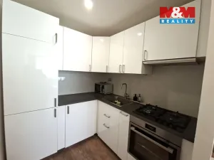 Pronájem bytu 2+kk, Kladno - Kročehlavy, Anglická, 40 m2