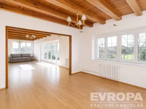 Pronájem vily, Průhonice, Sadová, 350 m2