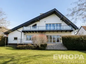 Pronájem vily, Průhonice, Sadová, 350 m2