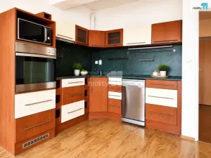 Pronájem bytu 2+kk, Pardubice - Svítkov, Dubová, 45 m2