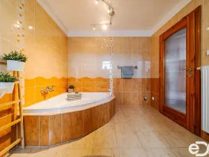 Prodej rodinného domu, Jemnice, 152 m2