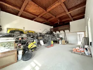 Prodej rodinného domu, Hořany, 452 m2