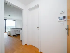 Prodej bytu 1+kk, Praha - Hrdlořezy, V třešňovce, 41 m2