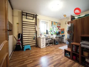 Prodej rodinného domu, Karlovy Vary, Vančurova, 260 m2