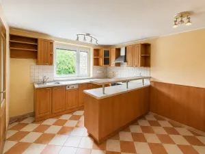Prodej obchodního prostoru, Svárov, 280 m2
