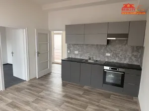 Pronájem bytu 2+1, Náchod, Hrašeho, 68 m2
