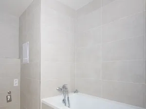 Pronájem bytu 2+kk, Praha - Vysočany, Smržových, 58 m2