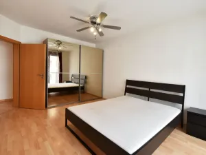 Pronájem bytu 2+kk, Praha - Holešovice, V háji, 55 m2