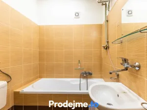 Pronájem bytu 2+kk, Praha - Žižkov, Hartigova, 41 m2