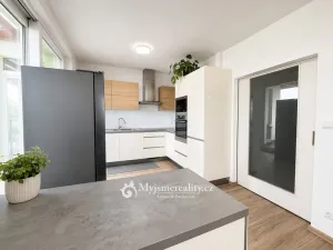Prodej bytu 4+kk, Znojmo, Vídeňská třída, 169 m2
