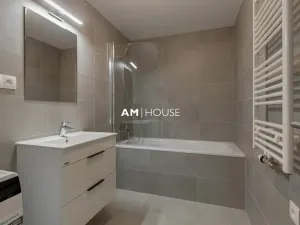 Pronájem bytu 2+kk, Praha - Karlín, Rohanské nábřeží, 61 m2