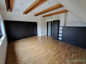 Pronájem rodinného domu, Praha - Nebušice, V uličkách, 166 m2