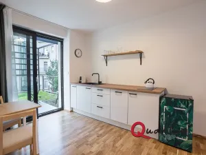 Pronájem bytu 1+kk, Praha - Smíchov, Grafická, 35 m2