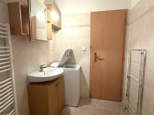 Pronájem bytu 1+kk, Hradec Králové - Třebeš, Ve Stromovce, 31 m2