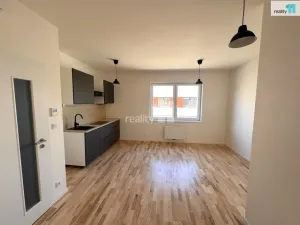 Pronájem bytu 1+kk, Dobřichovice, Randova, 34 m2
