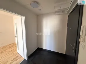 Pronájem bytu 1+kk, Dobřichovice, Randova, 34 m2