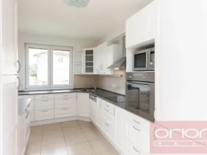 Pronájem rodinného domu, Průhonice, Pod Valem II., 350 m2
