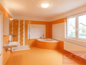 Pronájem rodinného domu, Průhonice, Pod Valem II., 350 m2