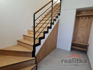 Pronájem bytu 2+kk, Opava, Na Prachovníku, 60 m2