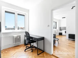 Pronájem bytu 2+kk, Praha, Argentinská, 44 m2
