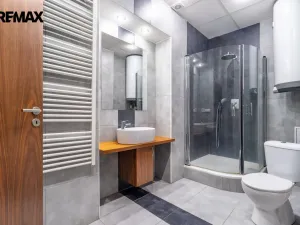 Pronájem bytu 3+1, Karlovy Vary, T. G. Masaryka, 74 m2