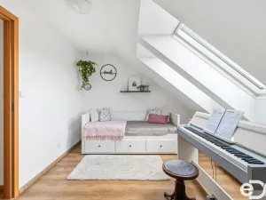 Prodej bytu 2+kk, Praha - Ďáblice, K náměstí, 72 m2