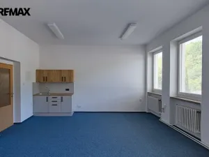 Pronájem kanceláře, Želechovice nad Dřevnicí, Paseky, 32 m2