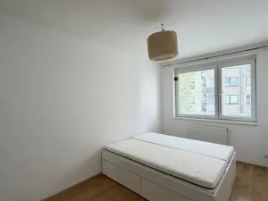 Pronájem bytu 2+kk, Praha - Střížkov, Makedonská, 48 m2