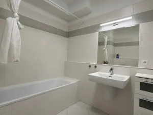 Pronájem bytu 2+kk, Praha - Střížkov, Makedonská, 48 m2