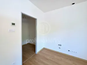 Prodej bytu 2+kk, Oslavany, Široká, 44 m2