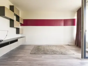 Pronájem bytu 1+kk, Praha - Hloubětín, Granitova, 40 m2