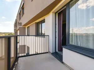 Pronájem bytu 1+kk, Praha - Hloubětín, Granitova, 40 m2