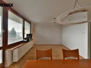 Pronájem bytu 3+kk, Hradec Králové - Nový Hradec Králové, Na Občinách, 74 m2