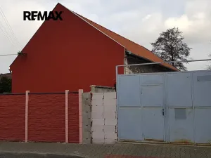 Pronájem obchodního prostoru, Kladno, Kozinova, 150 m2