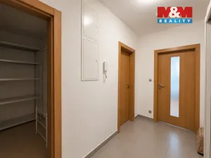 Prodej bytu 1+kk, Karlovy Vary - Drahovice, Mattoniho nábřeží, 45 m2