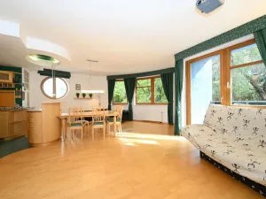 Pronájem bytu 3+kk, Praha - Žižkov, Jeseniova, 99 m2
