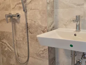 Pronájem komerční nemovitosti, Brno, Rudišova, 40 m2