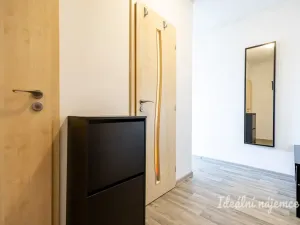 Pronájem bytu 2+1, Praha - Střížkov, Střížkovská, 54 m2