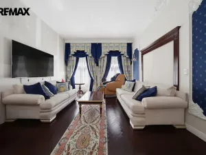 Prodej bytu 3+1, Karlovy Vary, nábřeží Jana Palacha, 94 m2