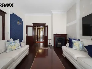 Prodej bytu 3+1, Karlovy Vary, nábřeží Jana Palacha, 94 m2