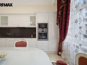 Prodej bytu 3+1, Karlovy Vary, nábřeží Jana Palacha, 94 m2